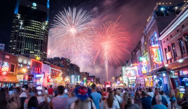 NYE fireworks in Nashville